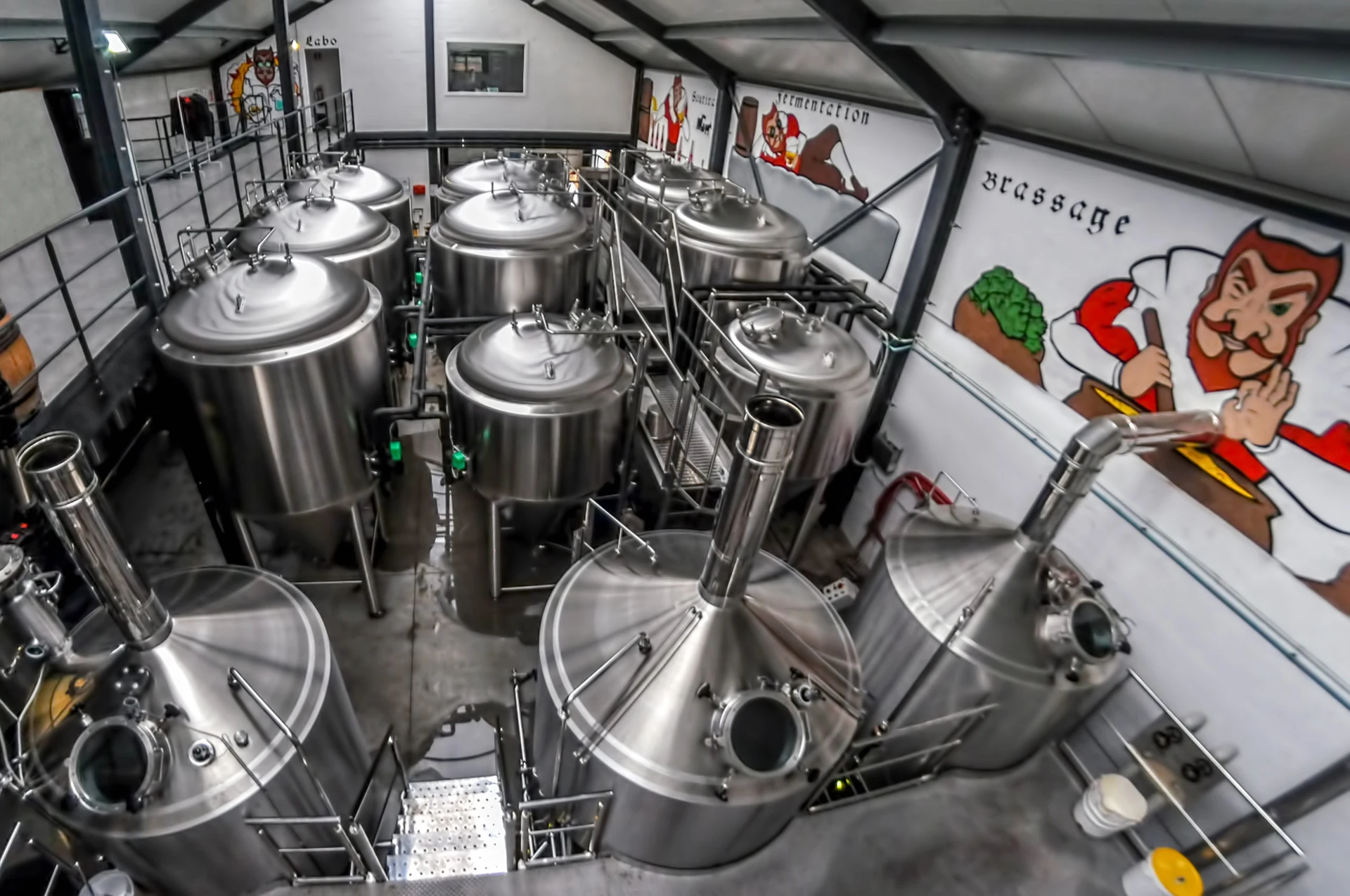 Les cuves de la brasserie Valduc-Thor à Thorembais-Saint-Trond, photographiées en 2021